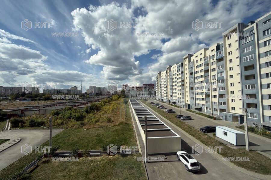 Продаж квартири Харків, Олексіївка, 47.7м²