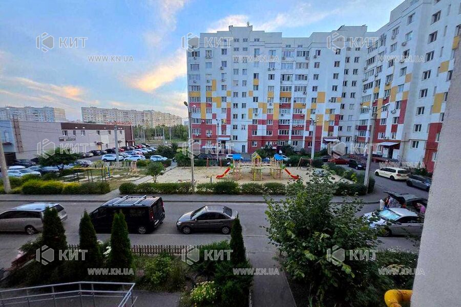 Продаж квартири Харків, Олексіївка, 69м²