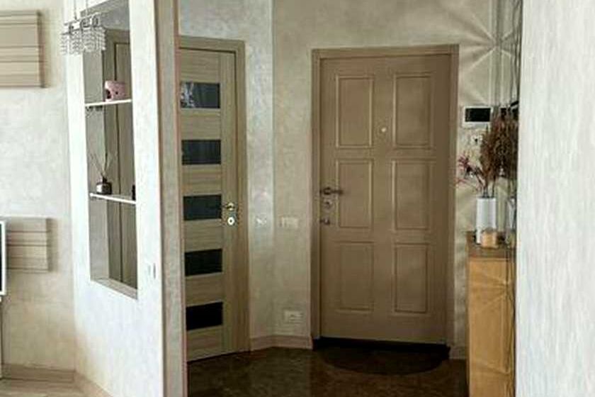 Продаж квартири Харків, Олексіївка, 64м²