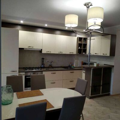 Продажа 	 Харків,  Аерокосмічний (Гагаріна) пр.   58