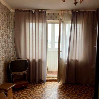 Продажа 	 Харьков,  Байрона (Героев Сталинграда) пр.   165