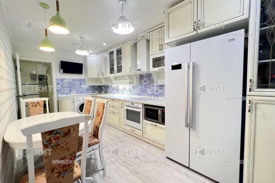 Продажа квартиры Харьков, Алексеевка, 82м²