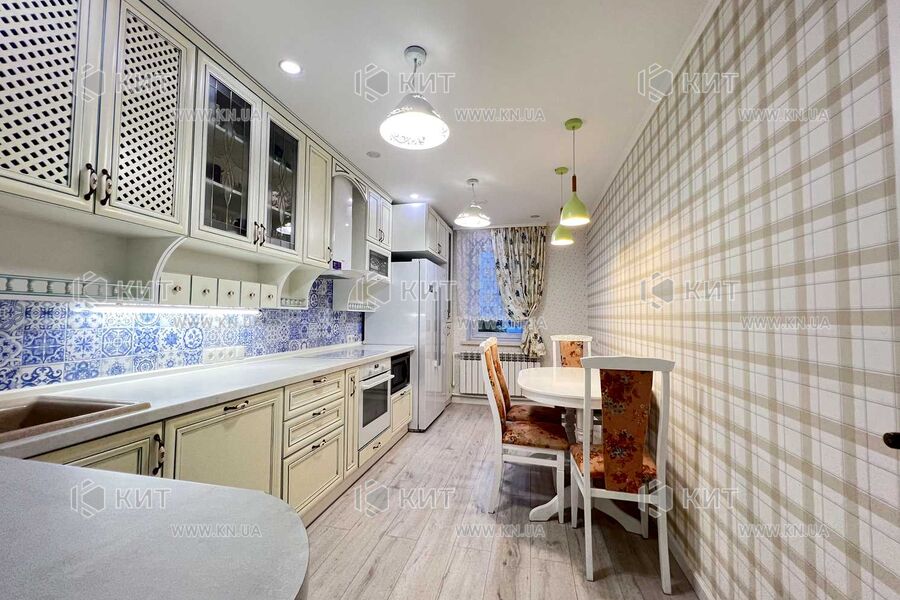 Продажа квартиры Харьков, Алексеевка, 82м²
