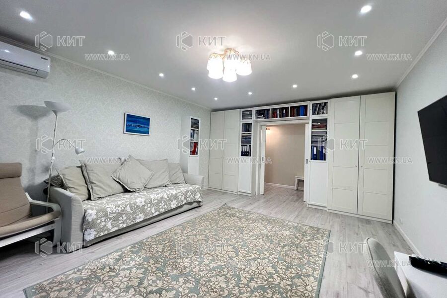 Продажа квартиры Харьков, Алексеевка, 82м²