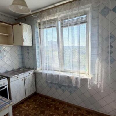 Продажа 	 Харьков,  Юбилейный (50-летия ВЛКСМ) пр.   67