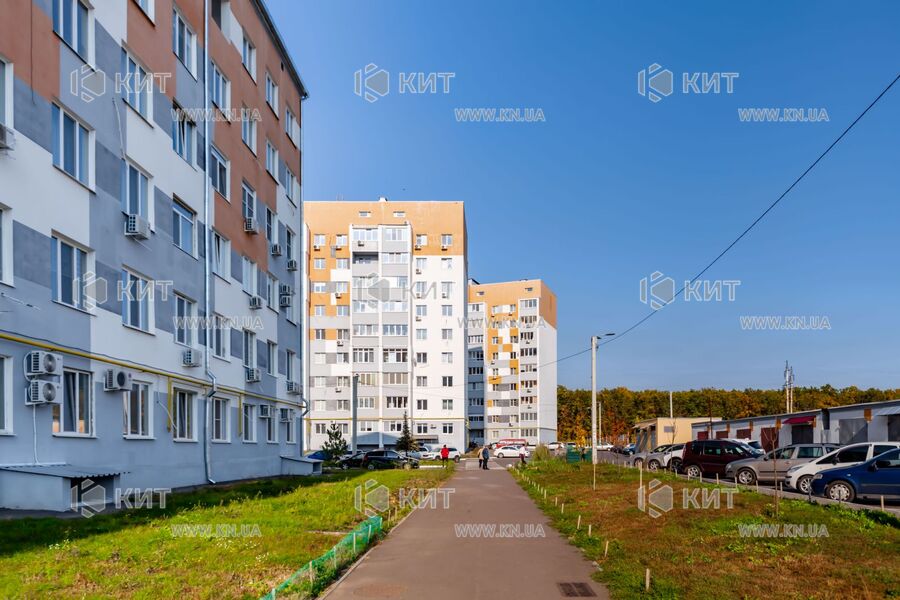 Продаж квартири Харків, Олексіївка, 75м²