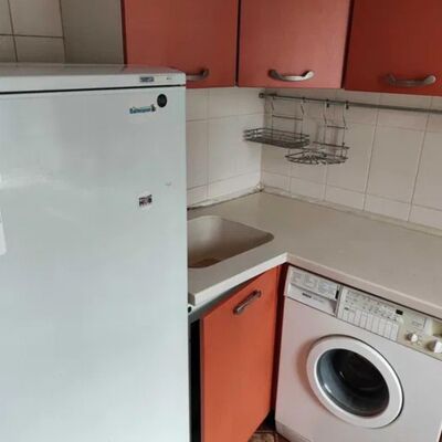 Продажа 	 Харків,  Сергія Тимошенка (Костичева) вул.   27