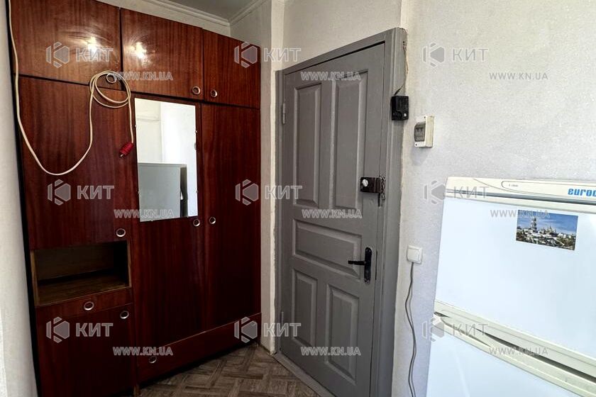 Продаж квартири Харків, Олексіївка, 32м²