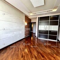 Продажа квартиры Харьков, Алексеевка, 102м²