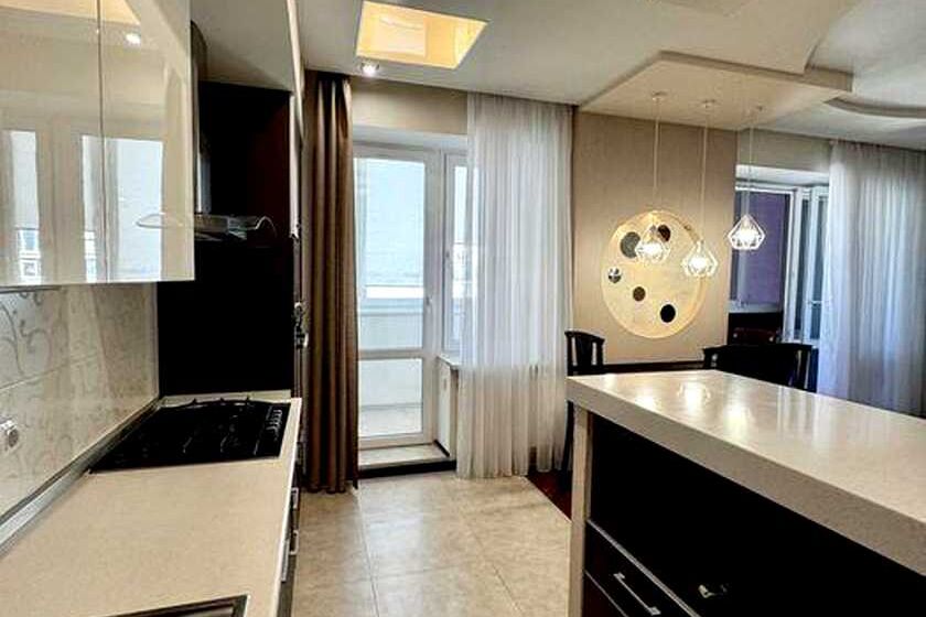 Продажа квартиры Харьков, Алексеевка, 102м²