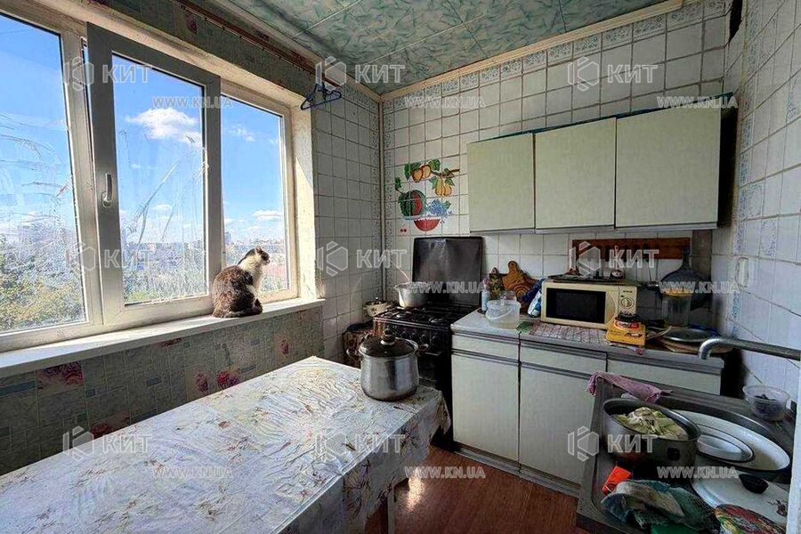 Продажа квартиры Харьков, Спортивная, Гагарина, Защитников, 71.5м²
