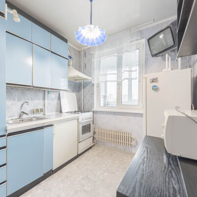 Продажа 	 Харьков,  Метростроителей ул.   34