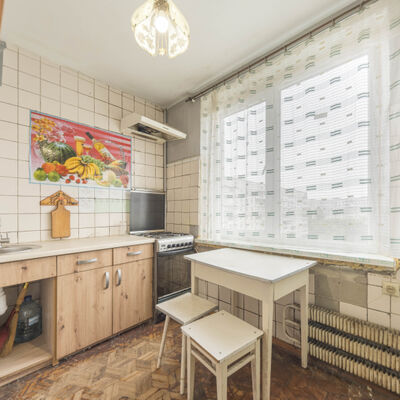 Продажа 	 Харьков,  Валентиновская (Блюхера) ул.   15