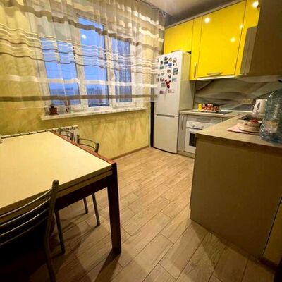 Продажа 	 Харків,  Людвіга Свободи пр.   33