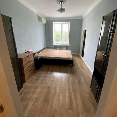Продажа 	 Харьков,  Героев Харькова (Московский) пр.   43
