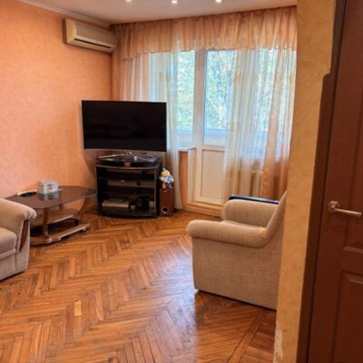 Продажа 	 Харьков,  Каденюка (Танкопия) ул.   13А