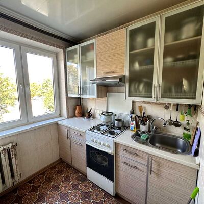 Продажа 	 Харків,  Ньютона вул.   115А
