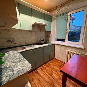 Продаж квартир - Харків,  Ньютона вул.  127