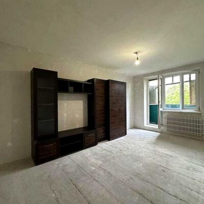 Продажа 	 Харків,  Аерокосмічний (Гагаріна) пр.   176