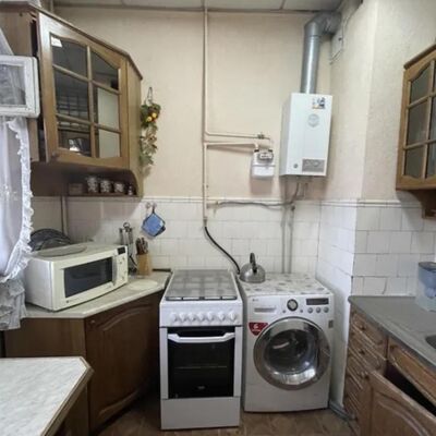Продажа 	 Харків,  Молчанівський в'їзд   3