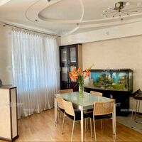 Продаж квартири Харків, Наукова, 104м²