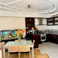 Продаж квартири Харків, Наукова, 104м²