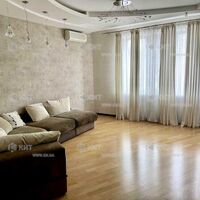 Продаж квартири Харків, Наукова, 104м²