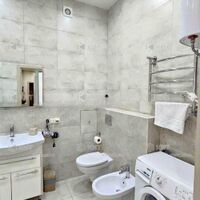 Продаж квартири Харків, Олексіївка, 70м²
