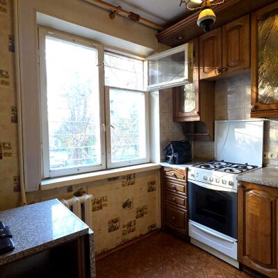 Продажа 	 Харьков,  Петра Григоренко (Маршала Жукова) пр.   33