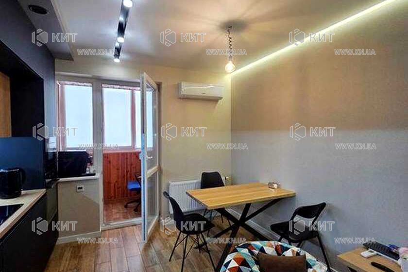 Продаж квартири Харків, Олексіївка, 80м²