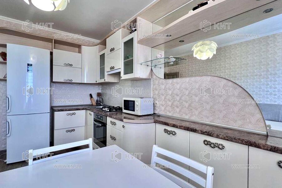 Продаж квартири Харків, ХТЗ, Рогань, 49м²