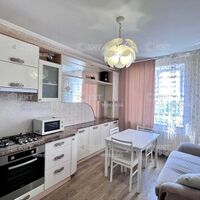 Продаж квартири Харків, ХТЗ, Рогань, 49м²