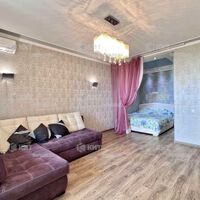 Продаж квартири Харків, ХТЗ, Рогань, 49м²