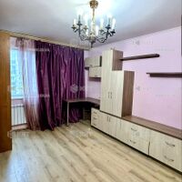 Продаж квартири Харків, ХТЗ, Рогань, 52м²