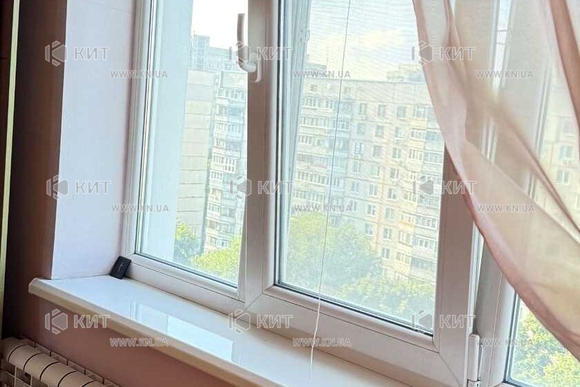Продаж квартири Харків, ХТЗ, Рогань, 52м²