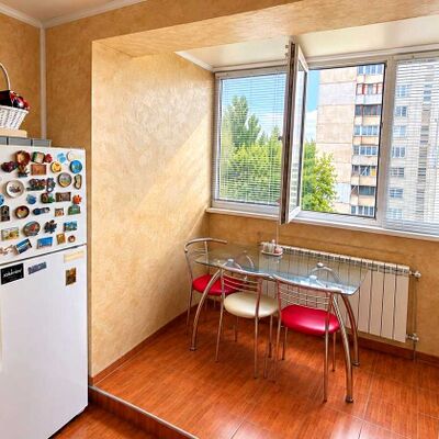 Продажа 	 Харків,  Людвіга Свободи пр.   46б