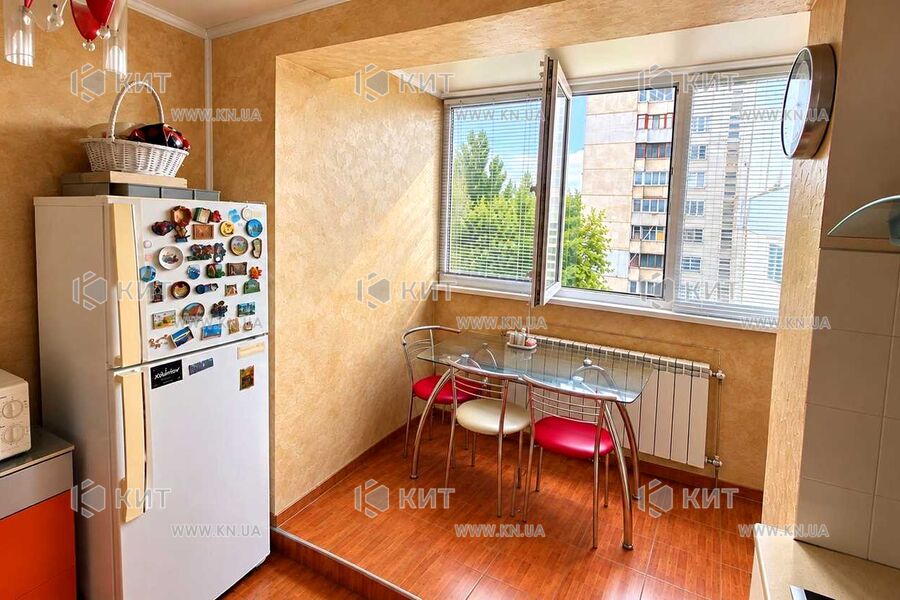 Продаж квартири Харків, Олексіївка, 38м²