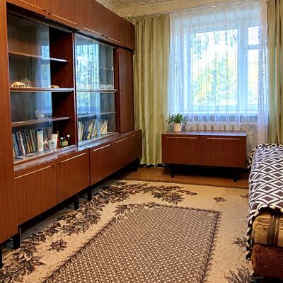 Продажа 	 Харьков,  Буковая (Завода Комсомолец) ул.   36