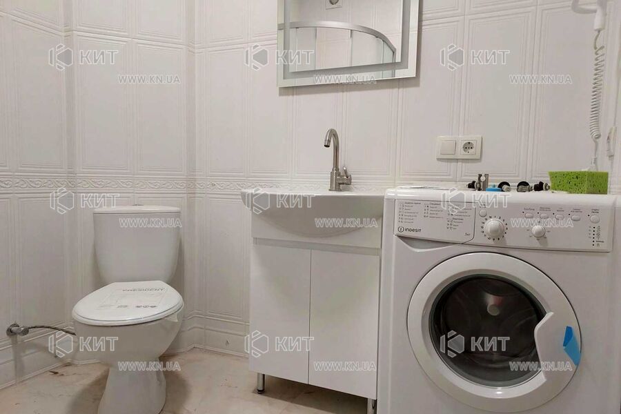 Продаж квартири Харків, ХТЗ, Рогань, 40.6м²