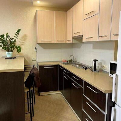 Продажа 	 Харьков, Дом с ротондами Сухумская ул.   11