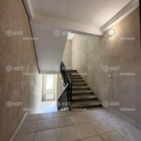 Продаж квартири Харків, ХТЗ, Рогань, 42.5м²