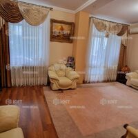 Продажа квартиры Харьков, Центр, 108м²