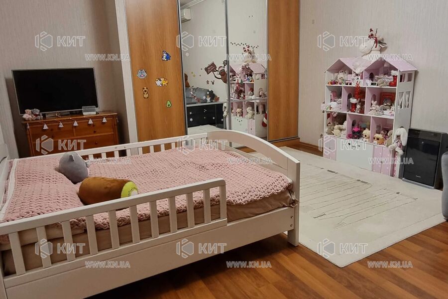 Продажа квартиры Харьков, Центр, 108м²