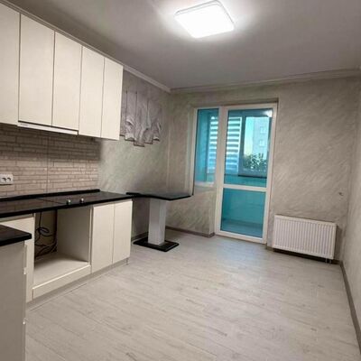Продажа 	 Харків, Миру 2 Героїв Харкова (Московський) пр.   268А