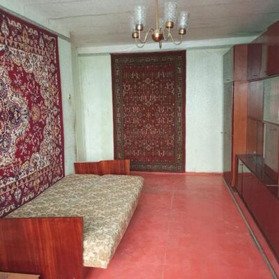 Продажа 	 Харків,  Нескорених (Героїв Праці) вул.   47