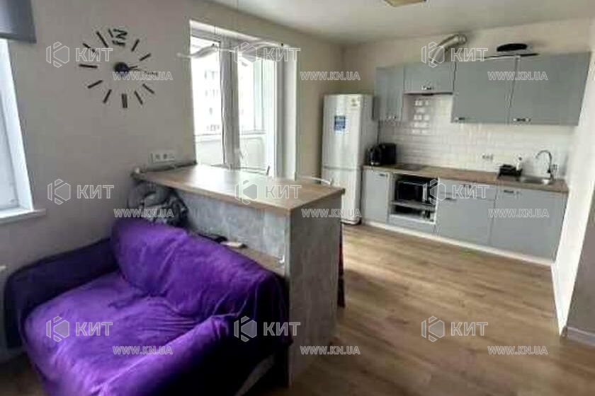 Продаж квартири Харків, ХТЗ, Рогань, 39м²