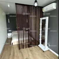 Продаж квартири Харків, ХТЗ, Рогань, 39м²