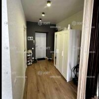 Продаж квартири Харків, ХТЗ, Рогань, 39м²