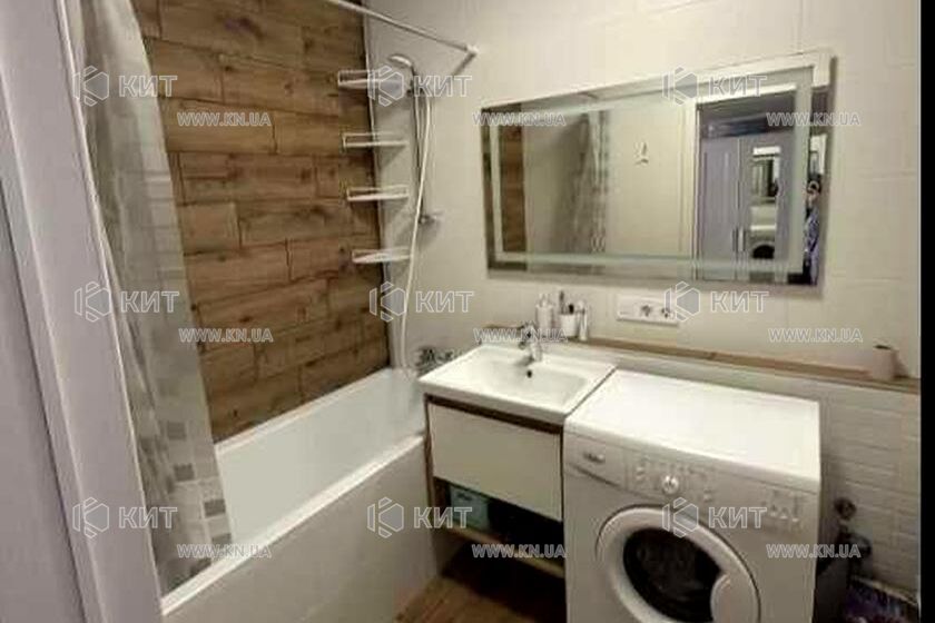 Продаж квартири Харків, ХТЗ, Рогань, 39м²