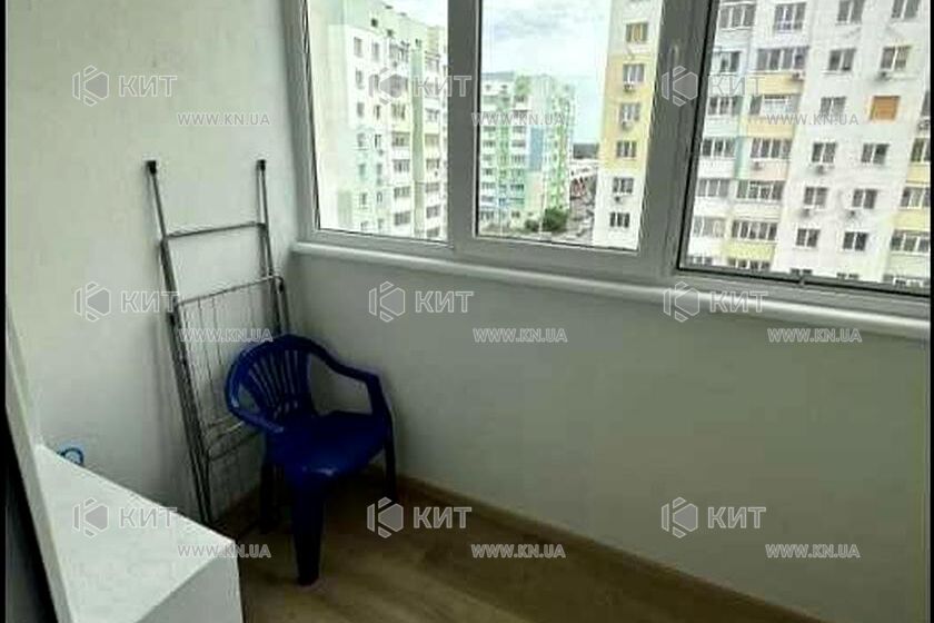 Продаж квартири Харків, ХТЗ, Рогань, 39м²